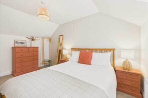 2 habitaciones, tabla de planchar con plancha, cuna de viaje y wifi 