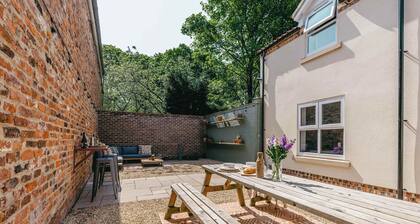 Host & Stay | Bracken Cottage
