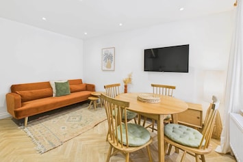 Bracken Cottage, Stokesley - Host & Stay