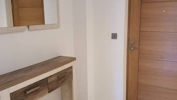 Apartment, 1 Bedroom, Accessible | Interior