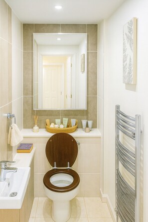 Free toiletries, towels, soap, shampoo