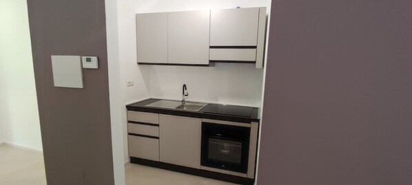 Oven, stovetop