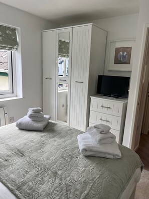 2 bedrooms, free WiFi, bed sheets