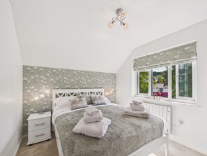 2 soverom, strykejern/-brett, wi-fi (inkludert) og sengetøy