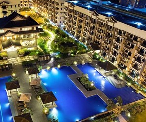 Habitación, 2 habitaciones, accesible para personas con discapacidad | Piscina | Una piscina al aire libre