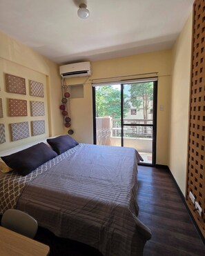 Room, 2 Bedrooms, Accessible | 2 bedrooms