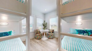4 chambres, lit parapluie, Wi-Fi gratuit, draps fournis
