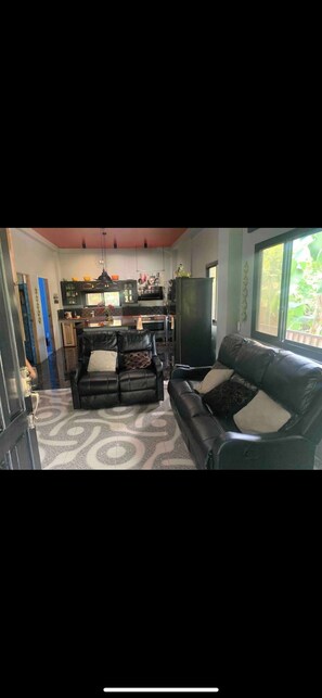House, 2 Bedrooms, Smoking, Balcony | Living room
