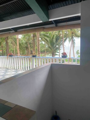 House, 2 Bedrooms, Smoking, Balcony | Balcony
