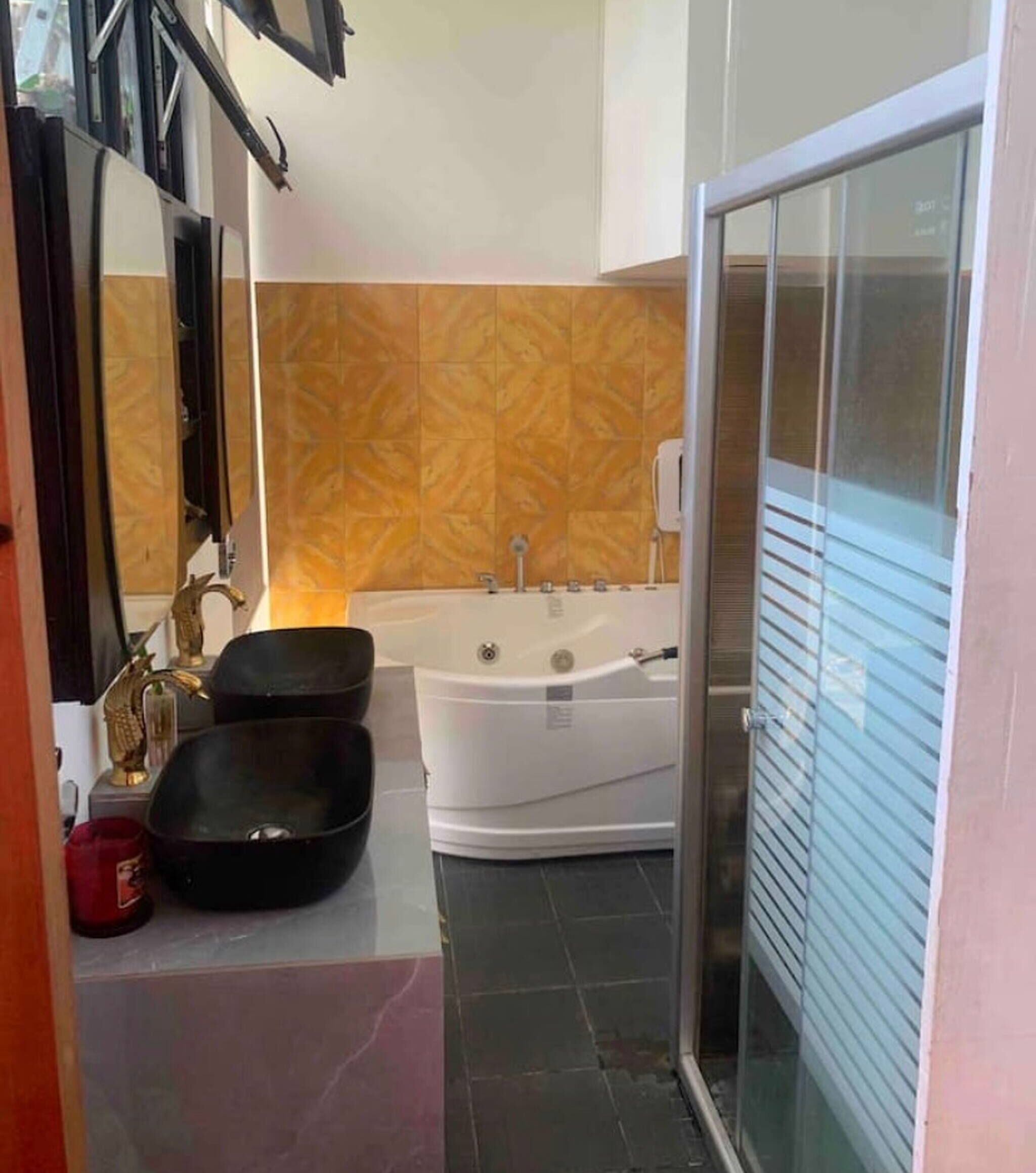 House, 2 Bedrooms, Smoking, Balcony | Bathroom