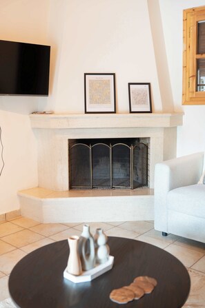 Interior - Olivilla Garden Retreat – A Peaceful Escape (Eva)