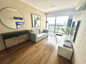 Apartment, 1 Bedroom, Accessible, Private Pool | Living room