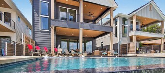 Oaks Sunset II | Concierge Services