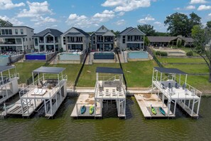 Exterior - Oaks Sunset II | Concierge Services (Kingsland)