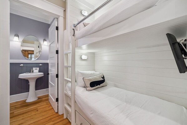 3 chambres, Wi-Fi gratuit, draps fournis