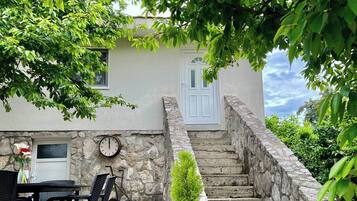 Appartement, plusieurs chambres, fumeurs, balcon | Balcon