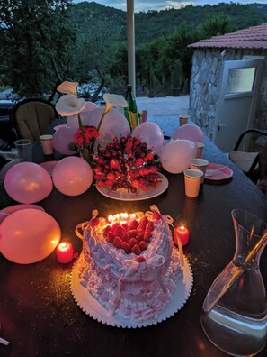 Apartment, 1 Bedroom, Smoking, Balcony | Dining room - Nina House Charming Prevlaka Apartment With Nature Views (Prevlaka)