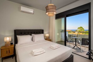 3 bedrooms, in-room safe, iron/ironing board, free WiFi - Terra Magna Villas in Kiotari (Rhodes)