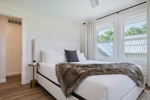 Condo, 2 Bedrooms