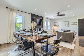 Apartment, 2 Schlafzimmer | Speisen