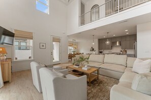 聯排別墅, 5 間臥室 | 起居區 | 智慧型電視