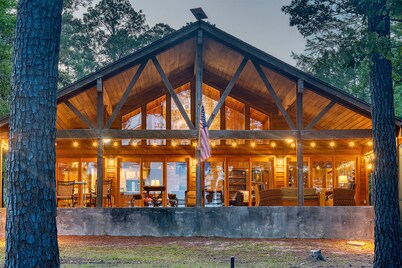 Lakefront-Lake Haus at Indian Creek South Toledo Bend-Fishing, Boating