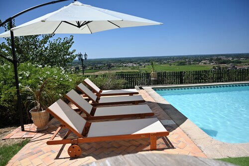 Large designer villa with swimming pool and vineyard - Bordeaux Sud