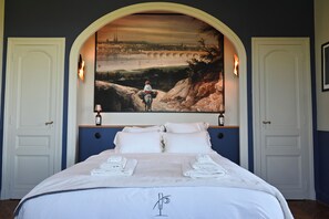 6 Schlafzimmer, Schreibtisch, Bügeleisen/Bügelbrett, kostenloses WLAN