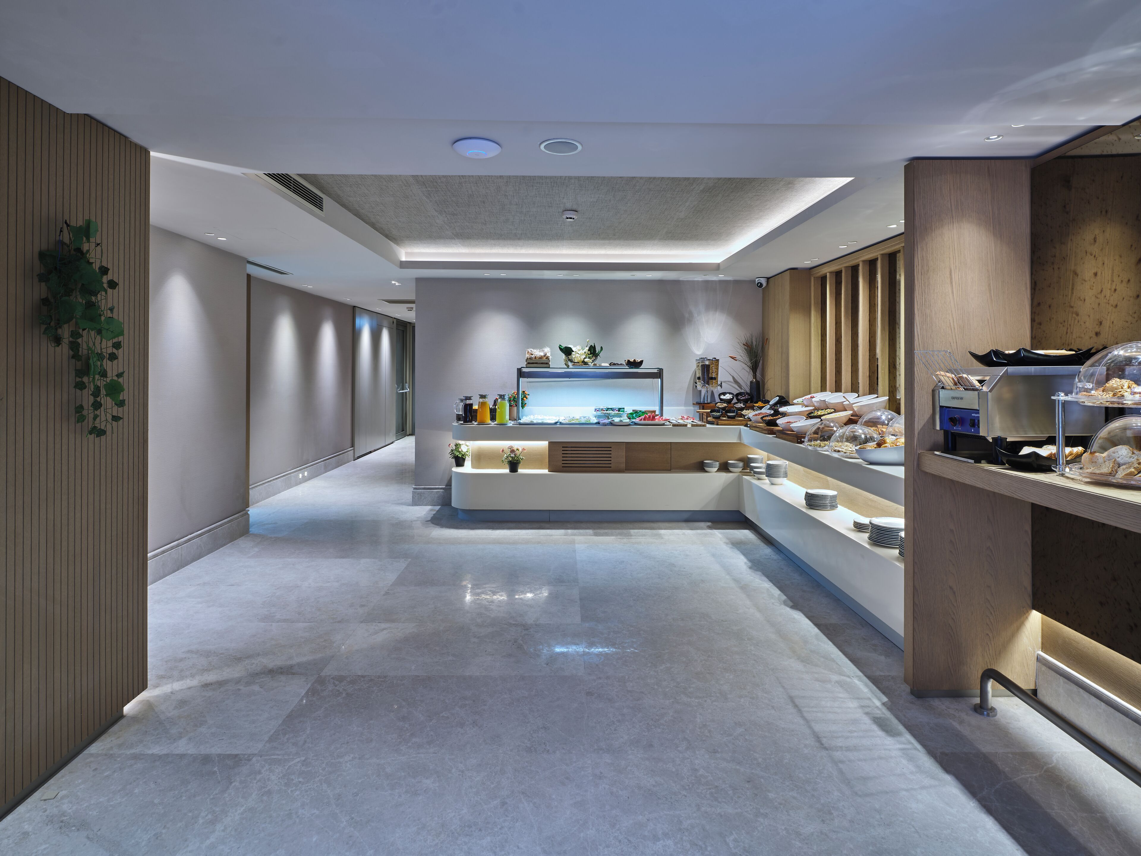 Daily buffet breakfast (EUR 15 per person)