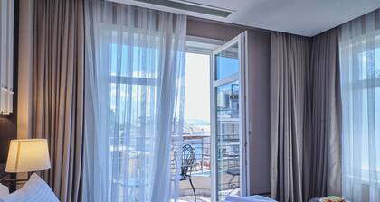 Four - G Hotel Premium