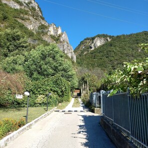 Apartment, 1 Bedroom, Mountain View | Garden - Romantic Green-blue Residence (Trento)