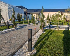 المنشأة من الخارج