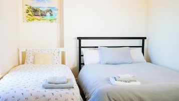 1 bedroom, free WiFi, bed sheets