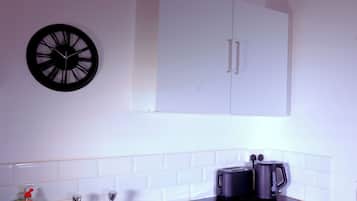 Electric kettle, toaster, cookware/dishes/utensils, spices