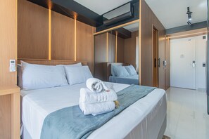 1 bedroom, iron/ironing board, free WiFi, bed sheets