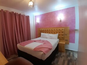 Deluxe Single Room, City View | Free WiFi, bed sheets