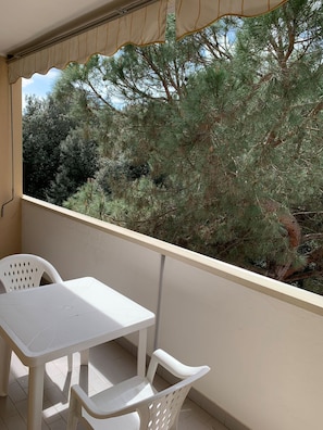 Leilighet, 2 soverom, balkong | Balkong
