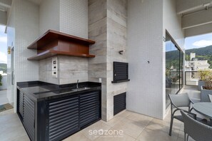 Outdoor dining - CSD - Apartments Near Bombas Beach (Bombinhas)