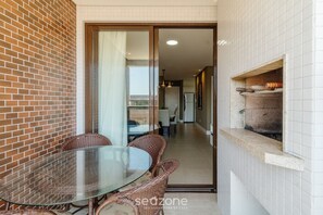 Departamento básico | Restaurante al aire libre