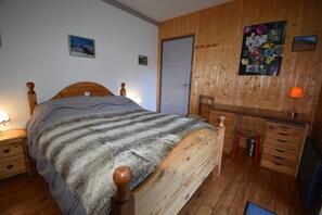 3 camere