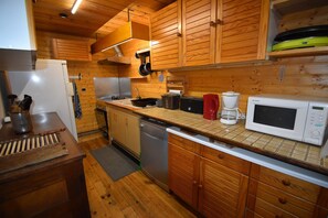 Microwave, dishwasher