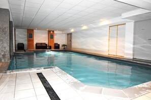 Piscine couverte