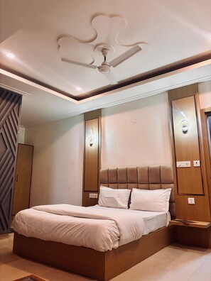 Chambre Double Supérieure, vue ville