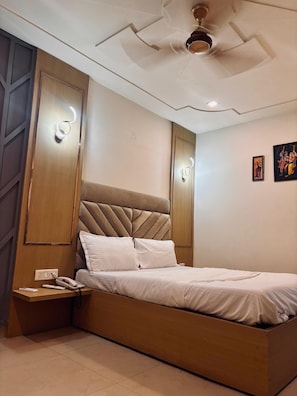 Superior Double Room, City View