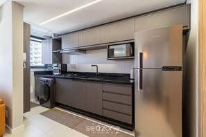 Basic Apartment | Private kitchen