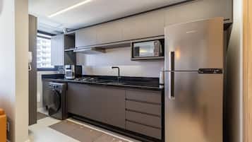 Basic Apartment | Private kitchen | Cookware/dishes/utensils