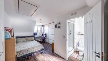 3 Schlafzimmer, Bügeleisen/Bügelbrett, kostenloses WLAN, Bettwäsche