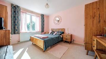 3 Schlafzimmer, Bügeleisen/Bügelbrett, kostenloses WLAN, Bettwäsche