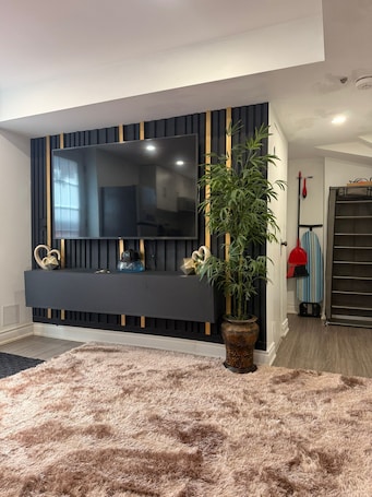 Interior. Dream Home, Cosy, nice, quiet environment, best getaway location for your trip.