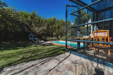 2 outdoor pools, pool umbrellas, sun loungers